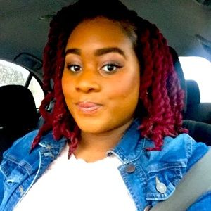 Meet your Posher, Nessa